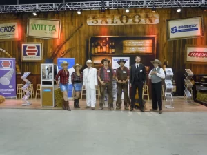 Viitos-metalli Tampereen alihankintamessuilla.