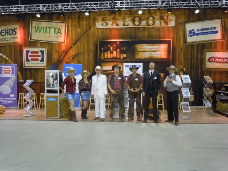 Viitos-metalli Tampereen alihankintamessuilla.