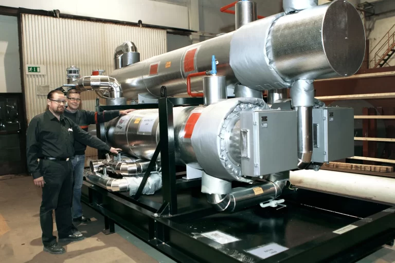 Enertec -lehtiartikkelin kuva Viitos-metallista.