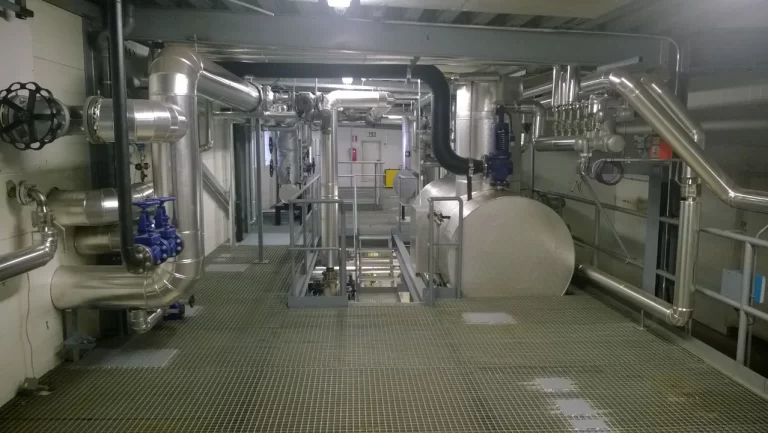 Viitos-Metallin modernisoima Fazerin höyrykattilalaitos Lahdessa.