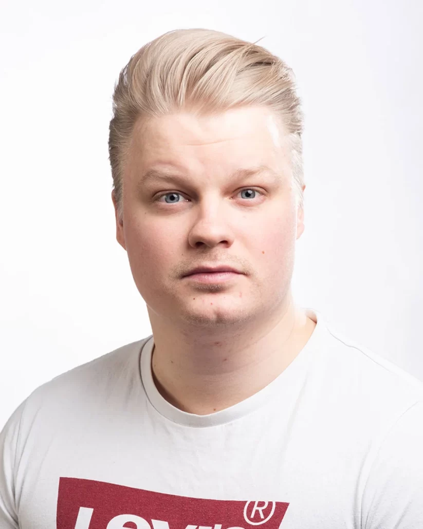 Viitos-Metallin myyntikoordinaattori Lauri Liikanen.